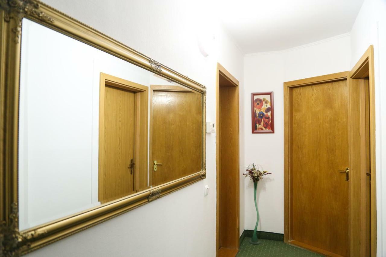 Luxury Brasov Apartman Kültér fotó