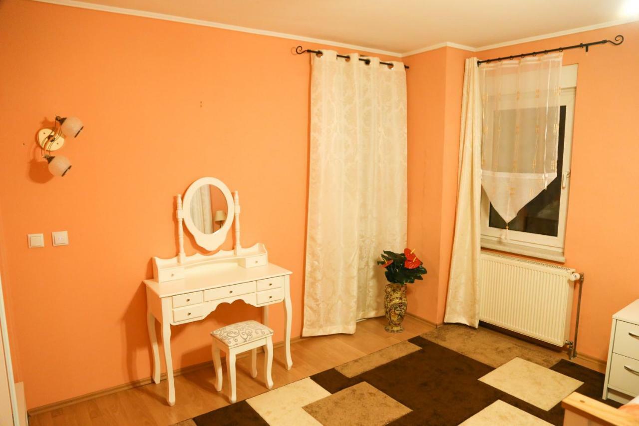 Luxury Brasov Apartman Kültér fotó