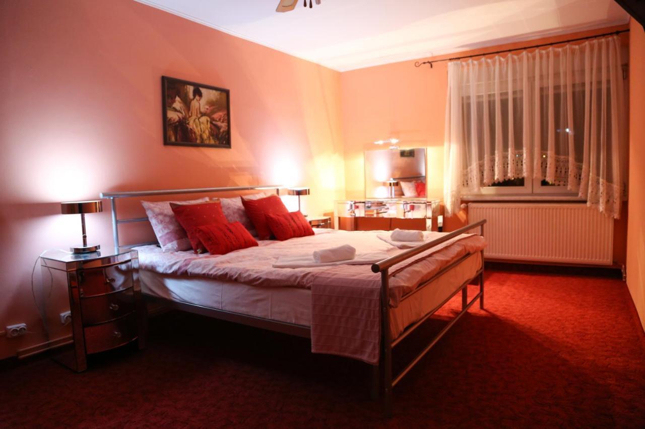 Luxury Brasov Apartman Szoba fotó