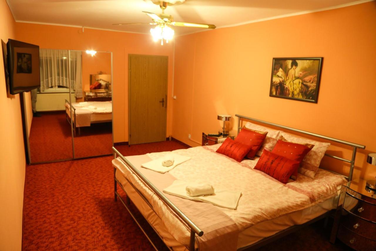 Luxury Brasov Apartman Szoba fotó